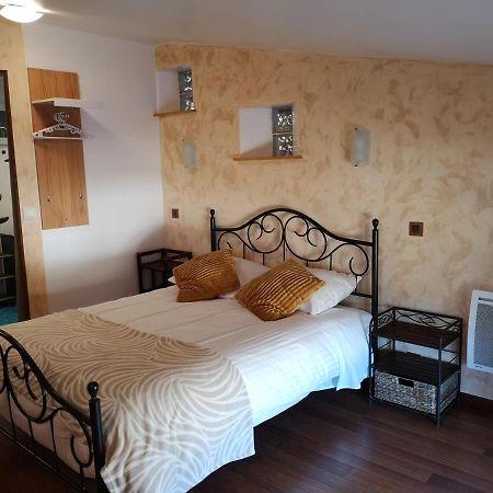 Launie Lea Daire Eyzerac Dış mekan fotoğraf