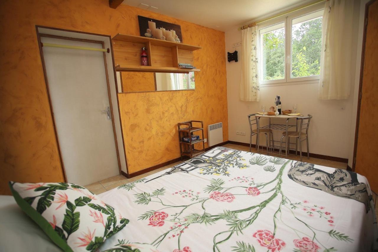 Launie Lea Daire Eyzerac Dış mekan fotoğraf